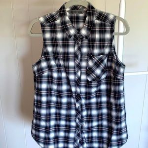 Harley-Davidson Women's Distressed HDMC Sleeveless Plaid Woven Shirt